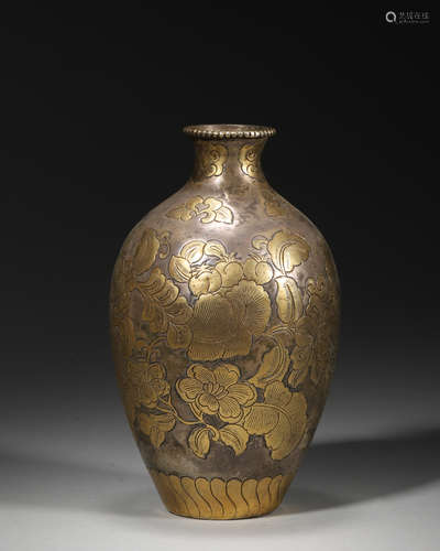 A gilding silver flower patterned vase,Tang Dynasty,China