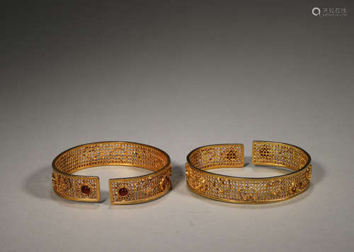 A pair of gilding silver bracelets,Qing Dynasty,China,Qing D...