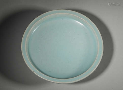 A Longquan kiln porcelain plate,Song Dynasty,China