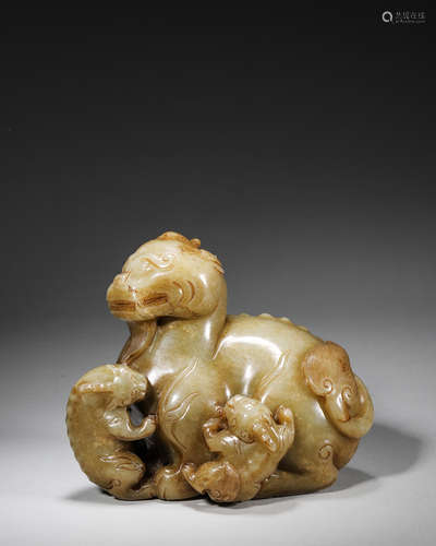 A jade carved beast ornament,Qing Dynasty,China