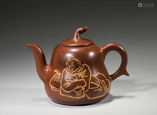 A figure patterned zisha clay teapot ,the Republic of China