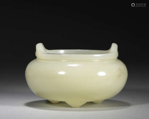 A jade three-legged censer,Qing Dynasty,China