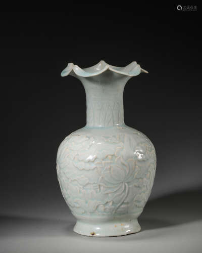 A lotus patterned Hutian kiln porcelain vase,Song Dynasty,Ch...