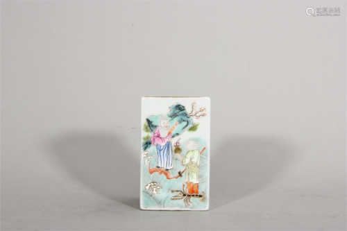 A famille rose figure porcelain squared brush pot,Qing Dynas...