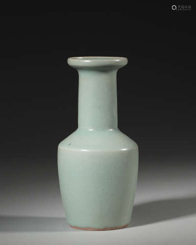 A Longquan kiln porcelain vase,Song Dynasty,China