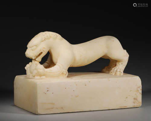 A white jade beast paperweight,Tang Dynasty,China