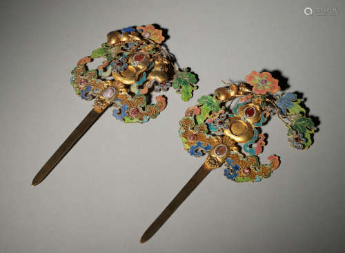 A Pair Of Gilt-Silver Hairpins