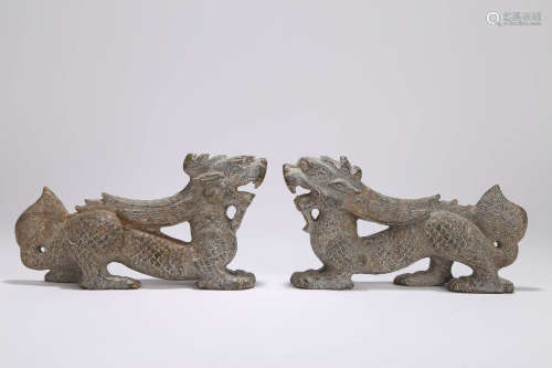 A Pair Of Carved Stone Dragon Groups