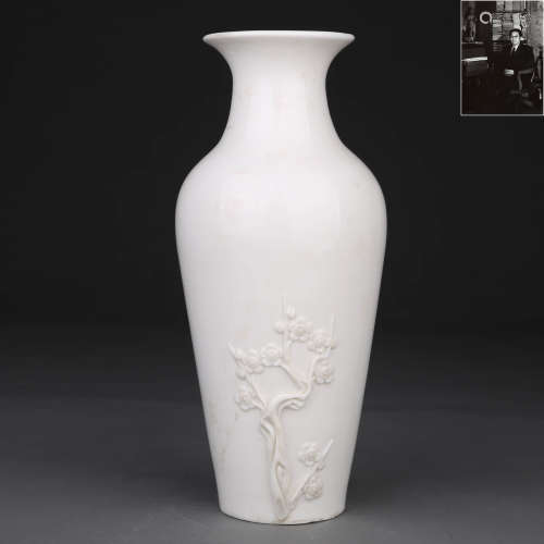 A Dehua Molded Flower Vase