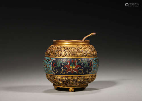 A Gilt-Bronze Waterpot