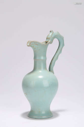 A Ru-Type Ewer