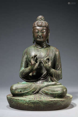 A Glilt-Bronze Sakyamuni Statue