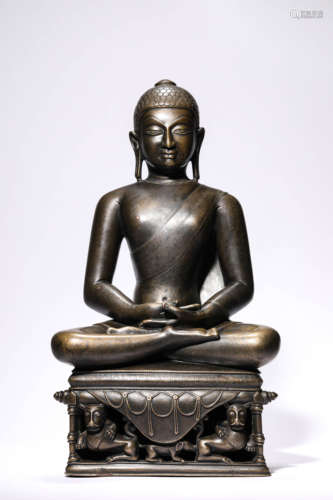 A Tibetan Amitabha Statue