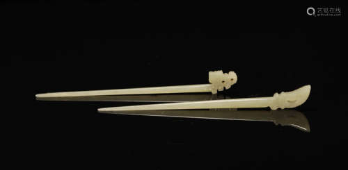 A Pair Of Jade Hairpins