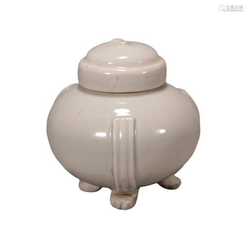 A Ding White-Glazed Jar And Cover