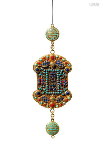 A Treasures-Inlaid Gold Pendant