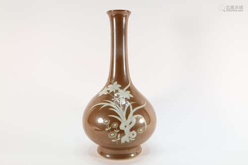 Brown Base Butterfly with Flower Pattern Porcelain Vase