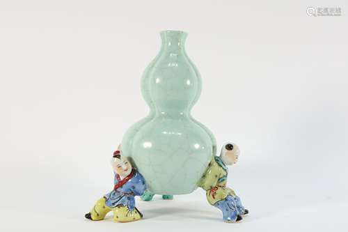 Famille Rose Gourd Shape Porcelain Vase with Children Figure