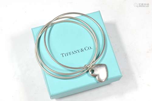 Tiffany &Co. 925 Sterling Silver Heart Tag Triple Bangle Bra...