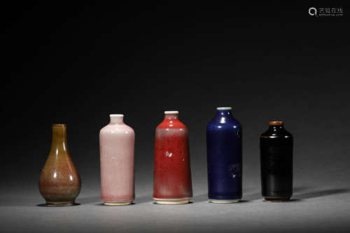 A Set Of Glass Snuff Bottles