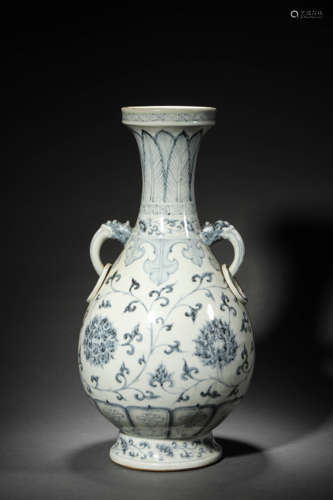 A Blue And White Interlocking Flower Vase