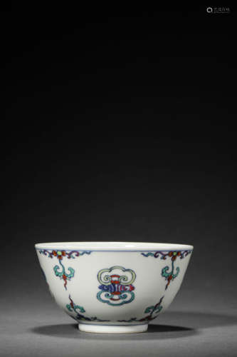 A Doucai Flower Plate, Yongzheng Mark