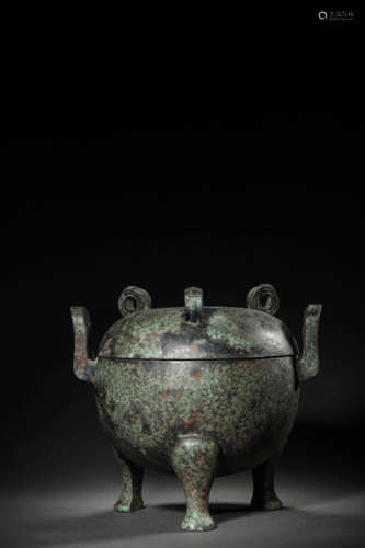 A Bronze Dun Vessel