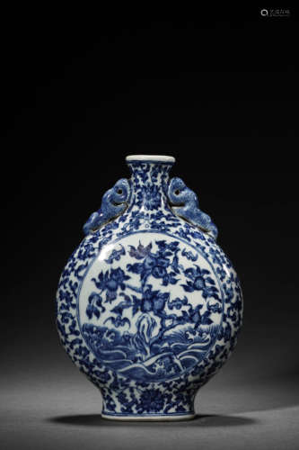 A Blue And White Sea Waves Moon  Flask, Qianlong Mark