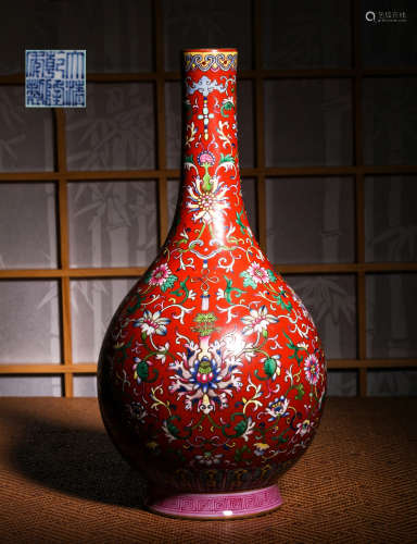 Flower patterned porcelain vase Chinese Qing Dynasty