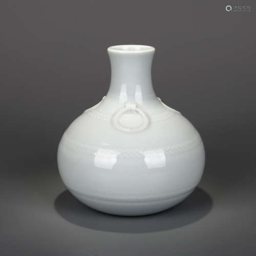 White rope pattern vase Chinese Qing Dynasty