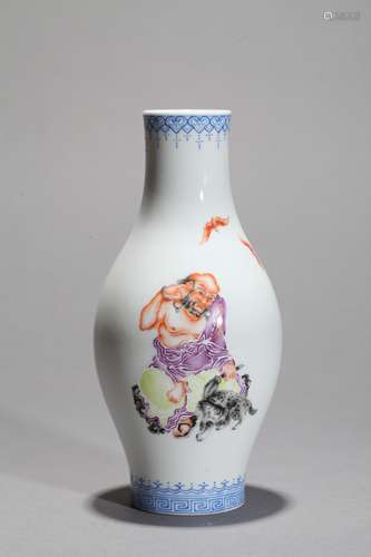 Enamel enamel vase of Qing Dynasty China