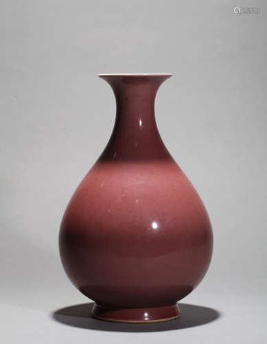 Red vases Chinese Qing Dynasty