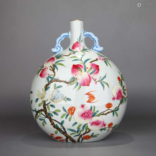 Peach porcelain vase Chinese Qing Dynasty