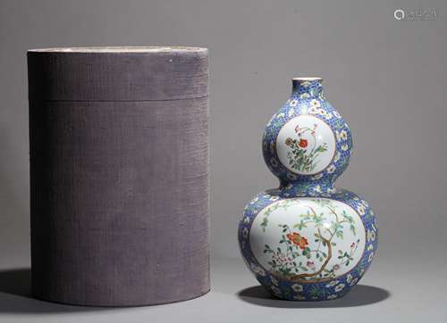 Colored floral gourd bottle Chinese Qing Dynasty