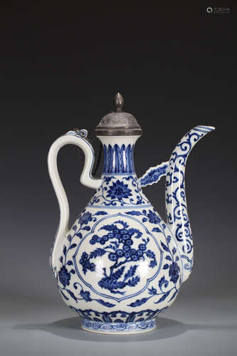 Blue and white fruit patterned teapot Chinese Qing Dynasty