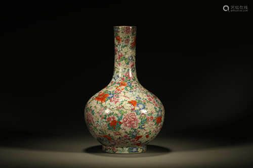 Famille Rose Flower Pattern Porcelain Vase