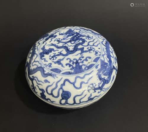 Blue and White Dragon Pattern Porcelain Lid Round Box