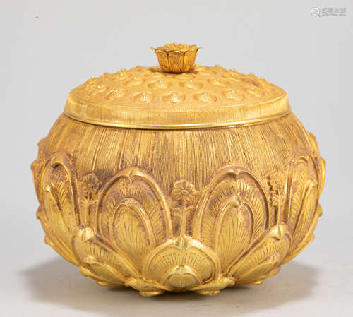 Gold Lotus Pattern Lid Jar