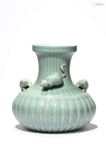 A Porcelain Celadon-Glazed Lobed Vase