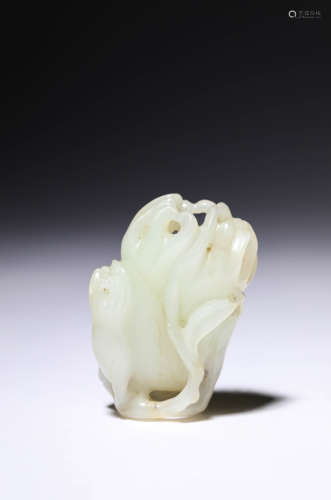 A Jade Bergamot Carving