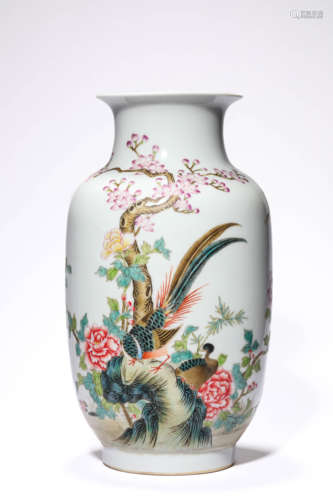 A Porcelain Famille-Rose Lantern Vase