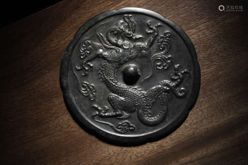 A SILVER INLAY BRONZE DRAGON MIRROR