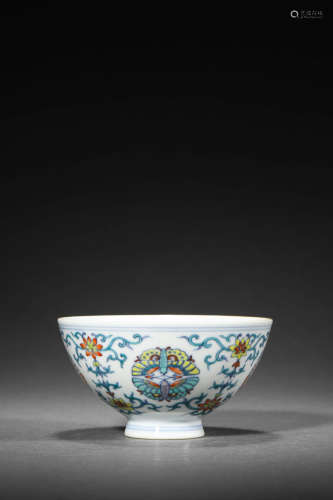 A Doucai Flower Bowl
