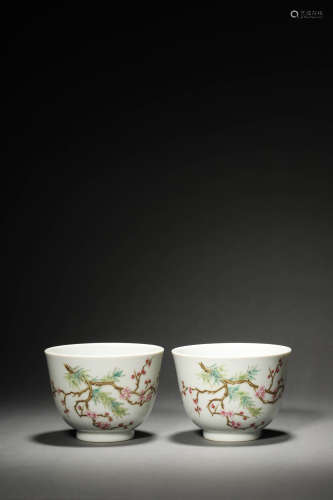A PAIR OF FAMILLE ROSE INSCRIBED CUPS, DAOGUANG MARK