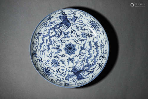 A BLUE AND WHITE 'PHOENIX' PLATE