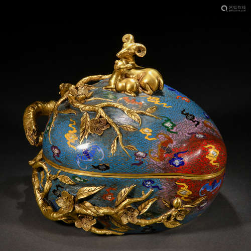 A Chinese Cloisonne Enamel Box with Cover