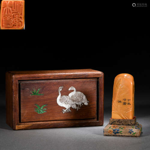 A Chinese Carved Tianhuang Landscape Seal