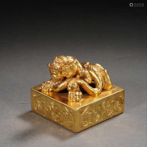 Gilt Bronze Beast Flower Pattern Stone Seal