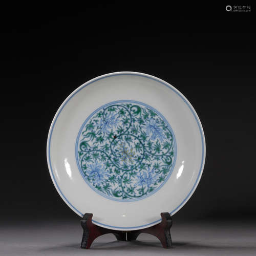 Doucai Flower Branch Pattern Porcelain Plate