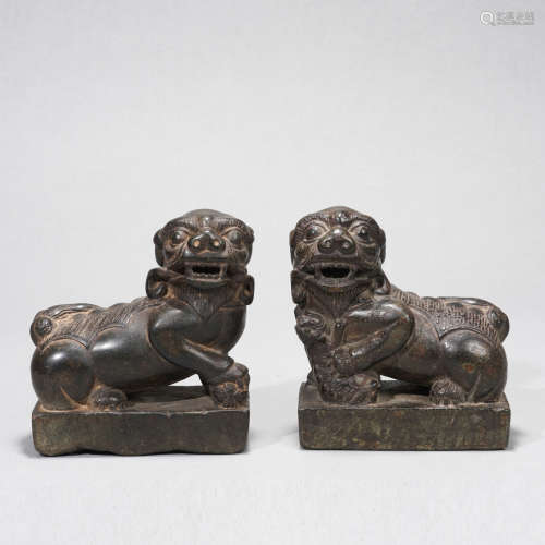 Pair of Stone Lions Ornament